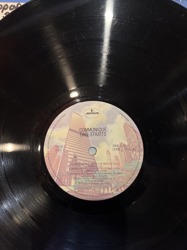 Dire Straits Communique side one label
