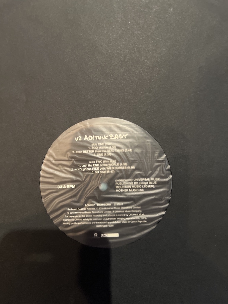 U2 Achtung Baby label detail
